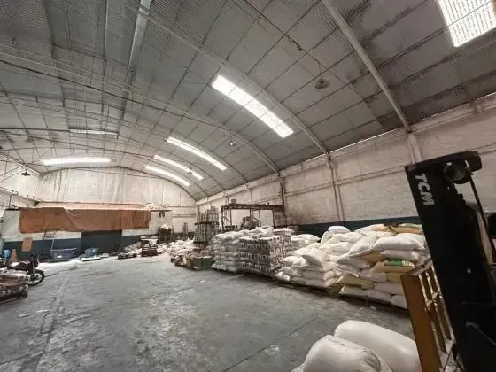 Galpão com 1.100m2 - 4