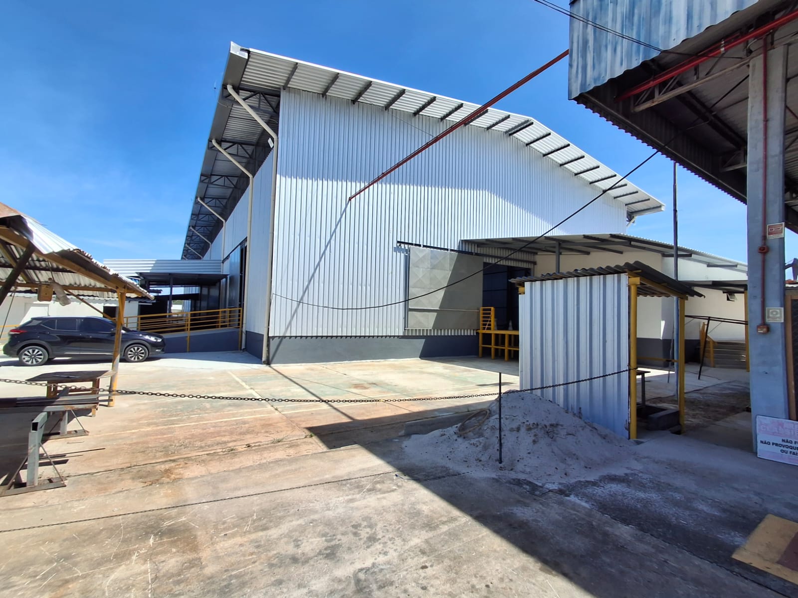 Galpão com 2.230m2 no Distrito Industrial