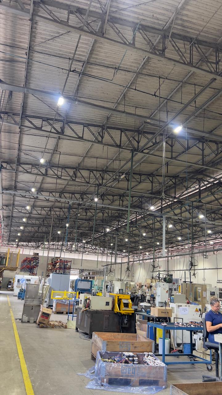 Galpão com 6.200m2 no Distrito Industrial - 3