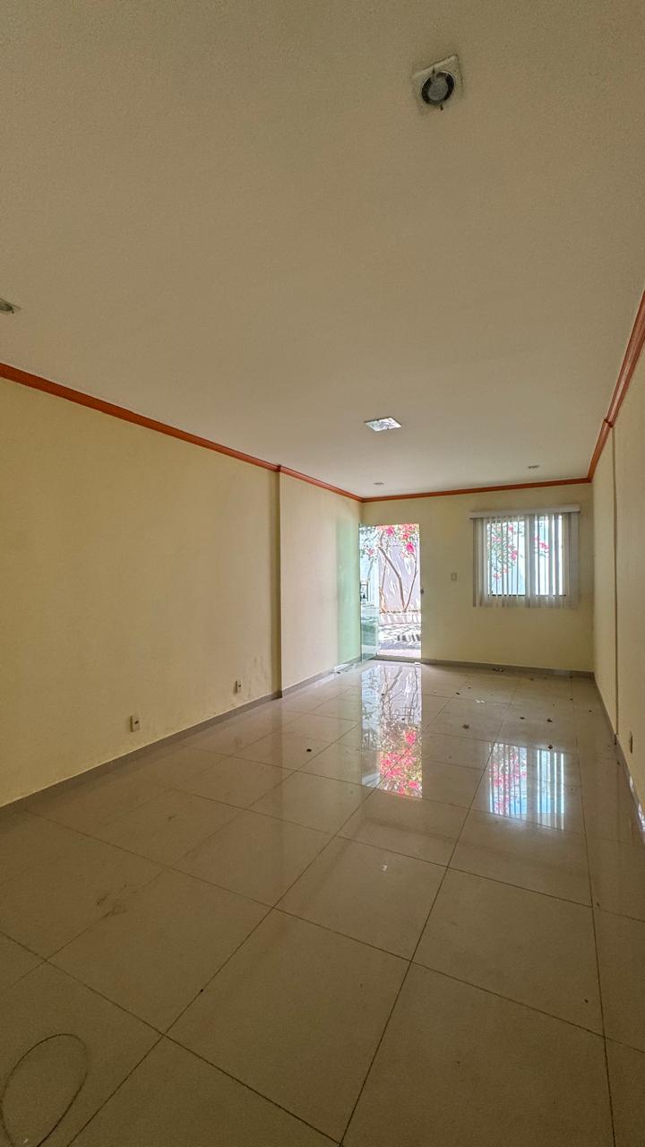 Casa com 2 suítes no cond. Vila do Sol Maior