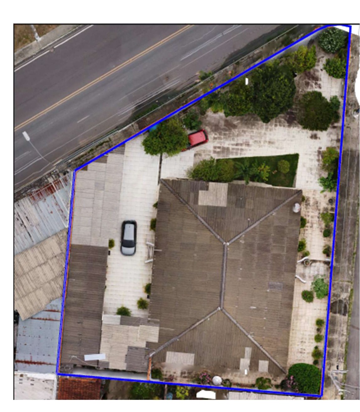 Terreno Comercial de Esquina na Av. Dublin com 1.027m²
