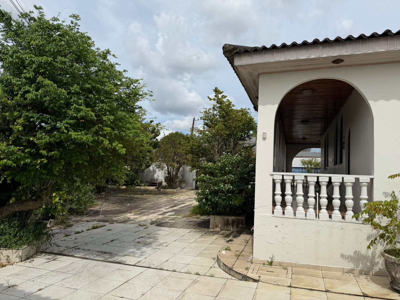 Terreno Comercial de Esquina na Av. Dublin com 1.027m² - mais fotos