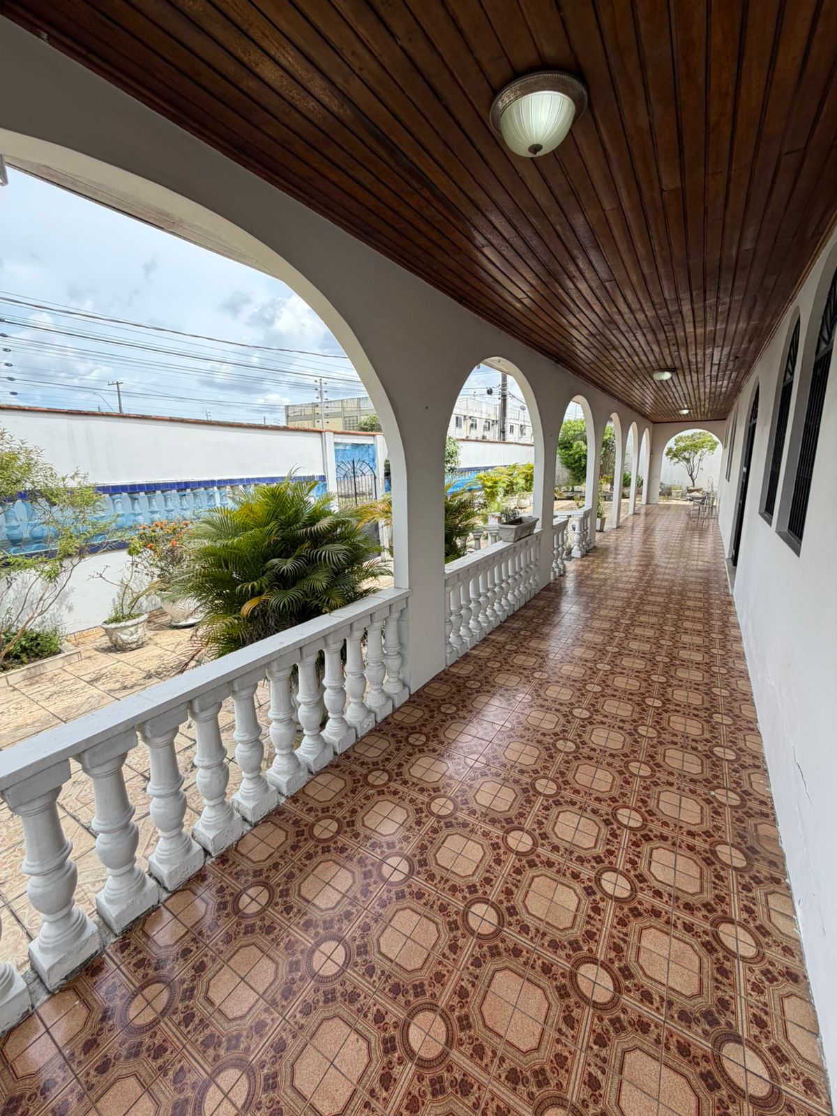 Terreno Comercial de Esquina na Av. Dublin com 1.027m²
