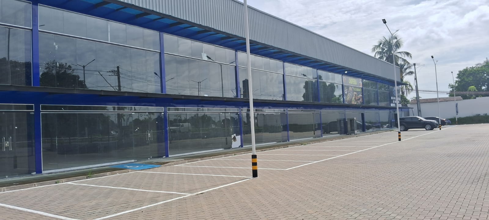 Loja com 114m² no Tarumã - mais fotos