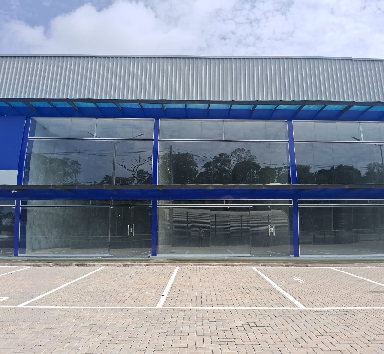 Loja com 114m² no Tarumã