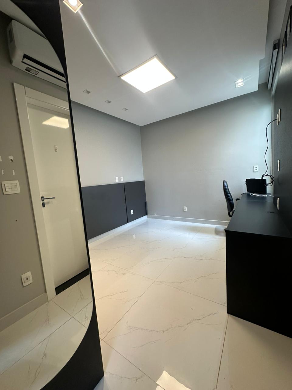 Casa com 4 suítes no cond. Quinta das Laranjeiras