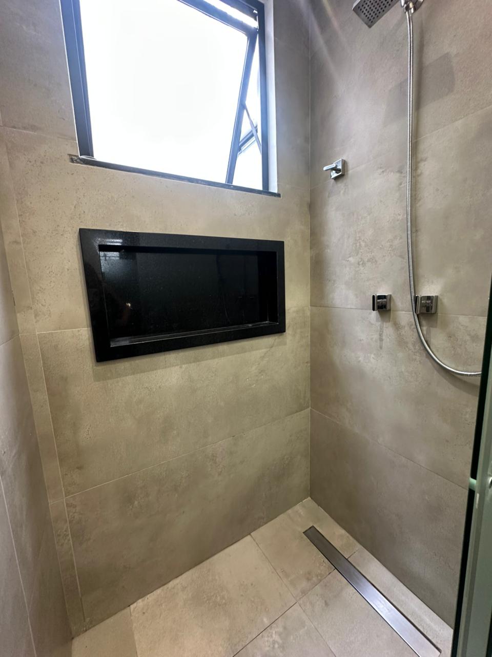 Casa com 4 suítes no cond. Quinta das Laranjeiras
