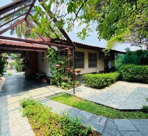 Casa com 3 quartos e edícula no cond. Via Veneto - 4