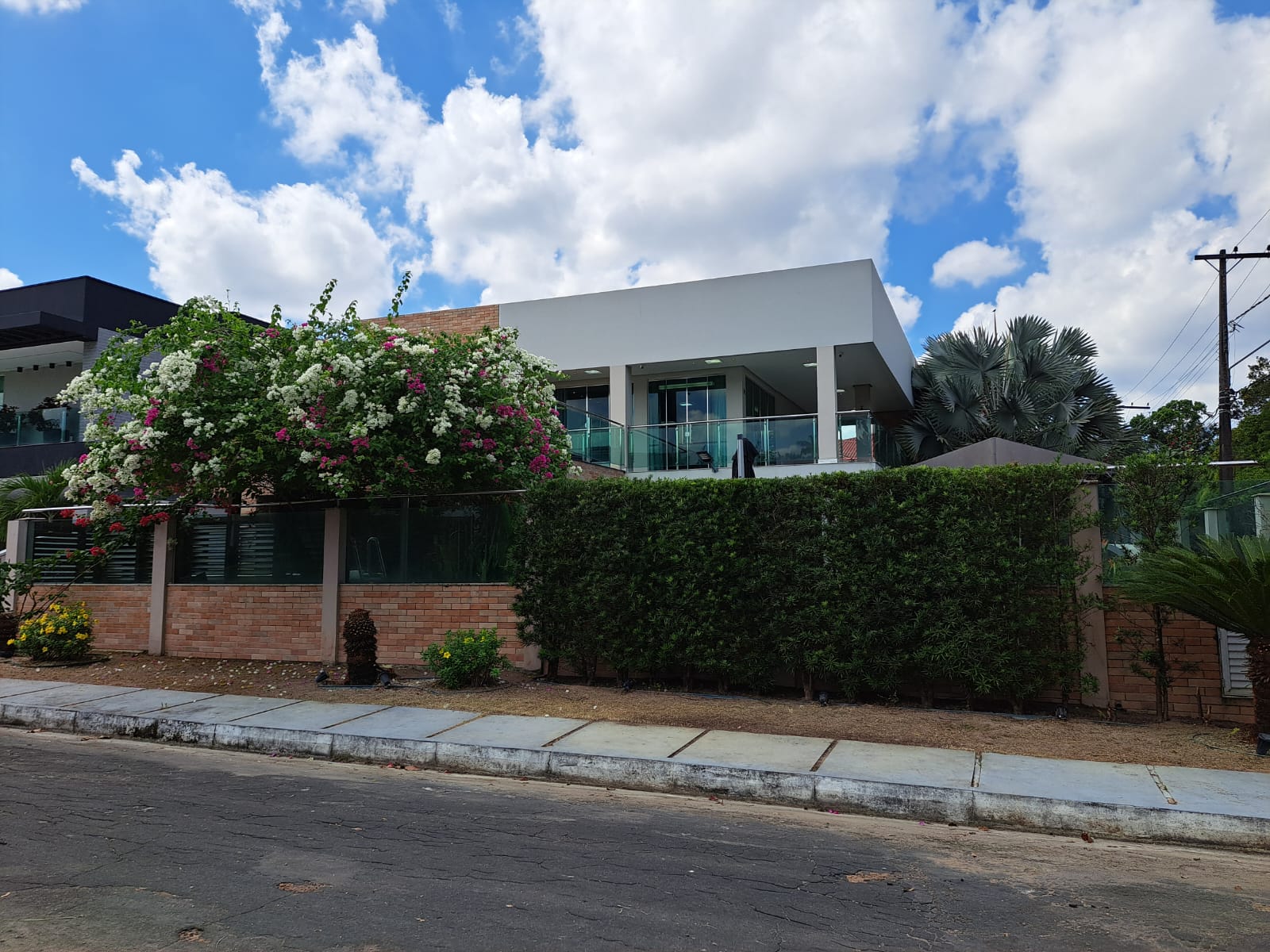 Itapuranga III casa com 621m2 de area construida