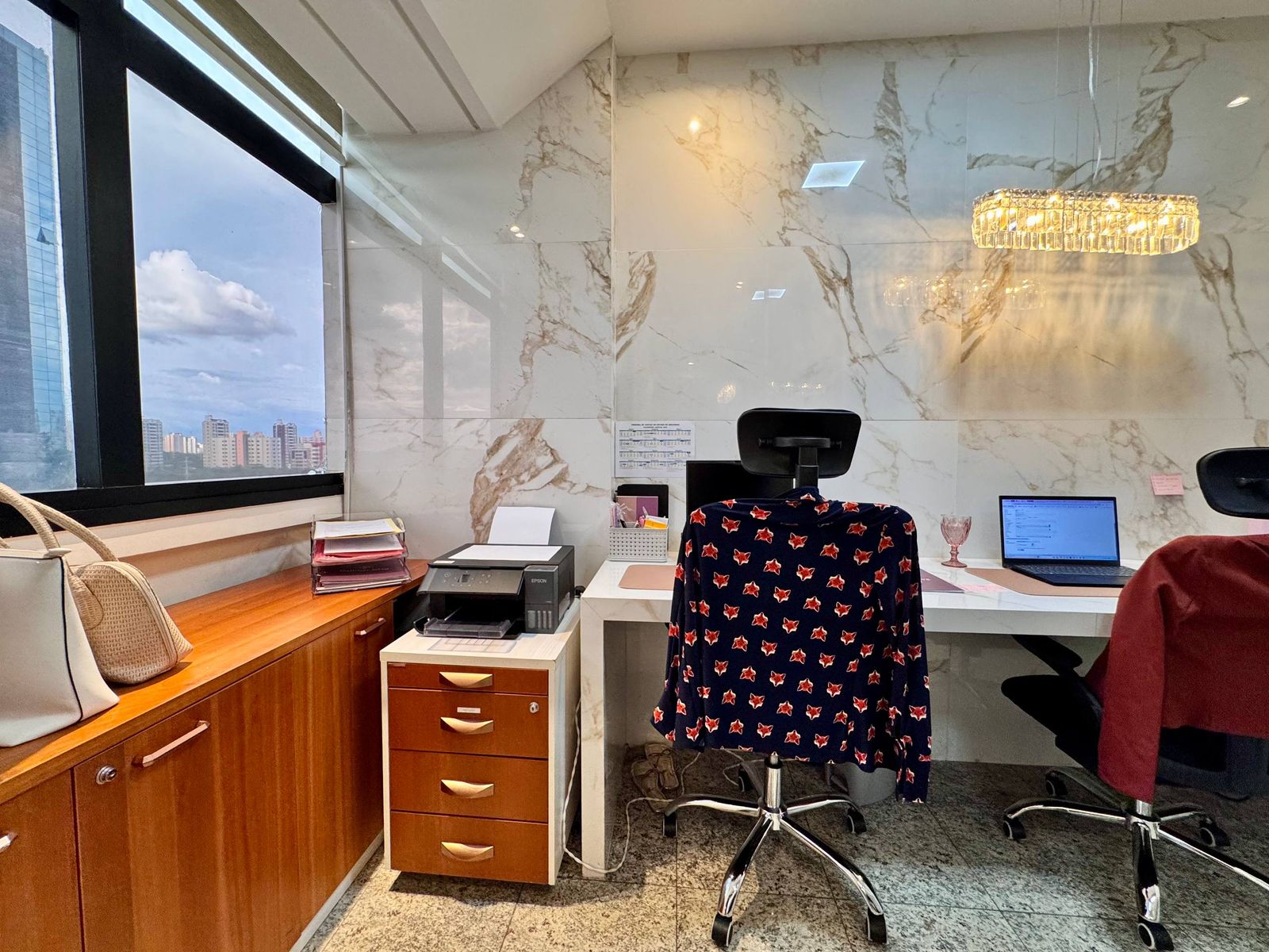 Escritorio de Advocacia 100% montado Millenium Bus