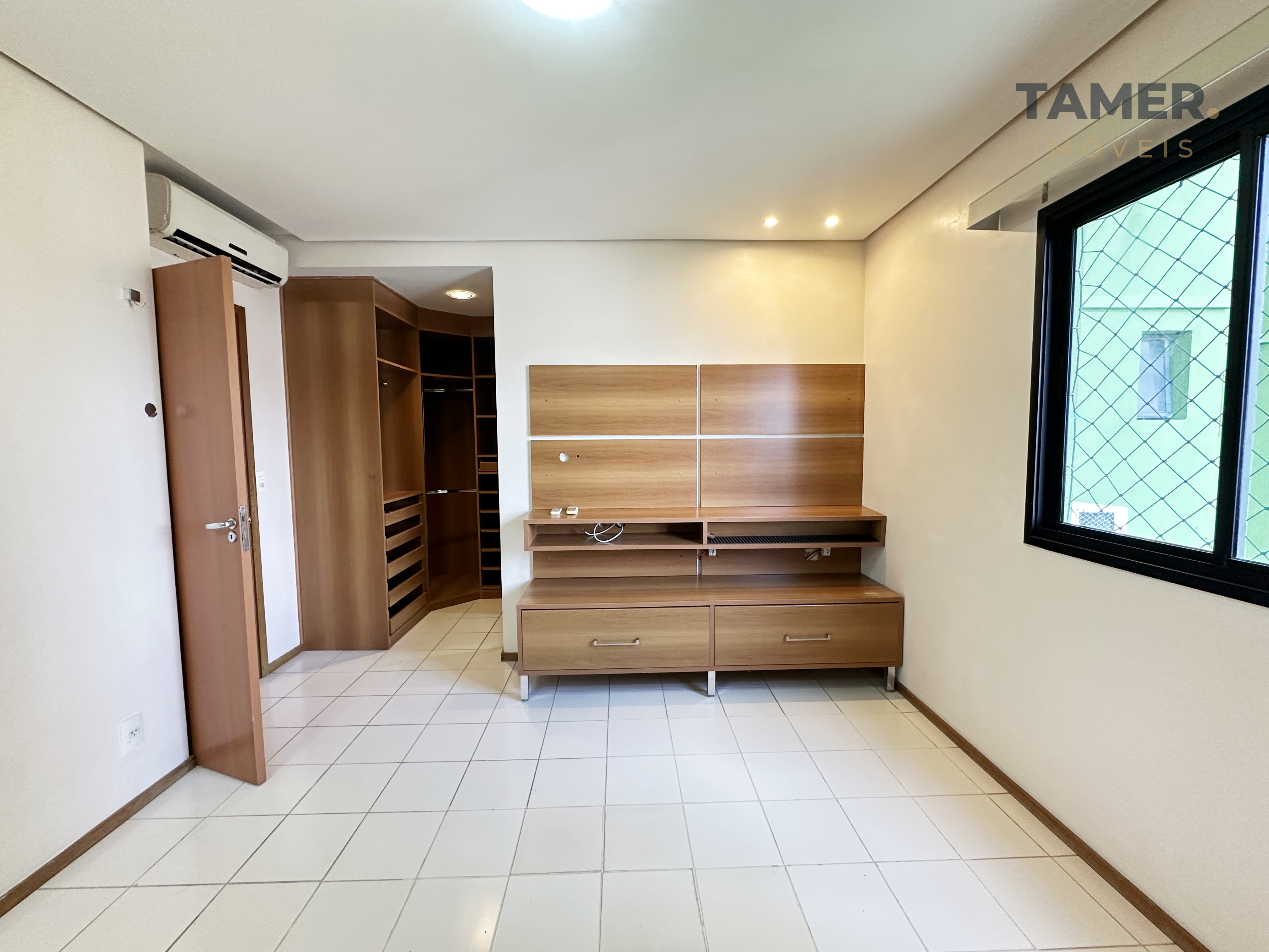 Apartamento com 100m2, 3 quartos, andar médio no Parque Dez (Passeio do Mindu)