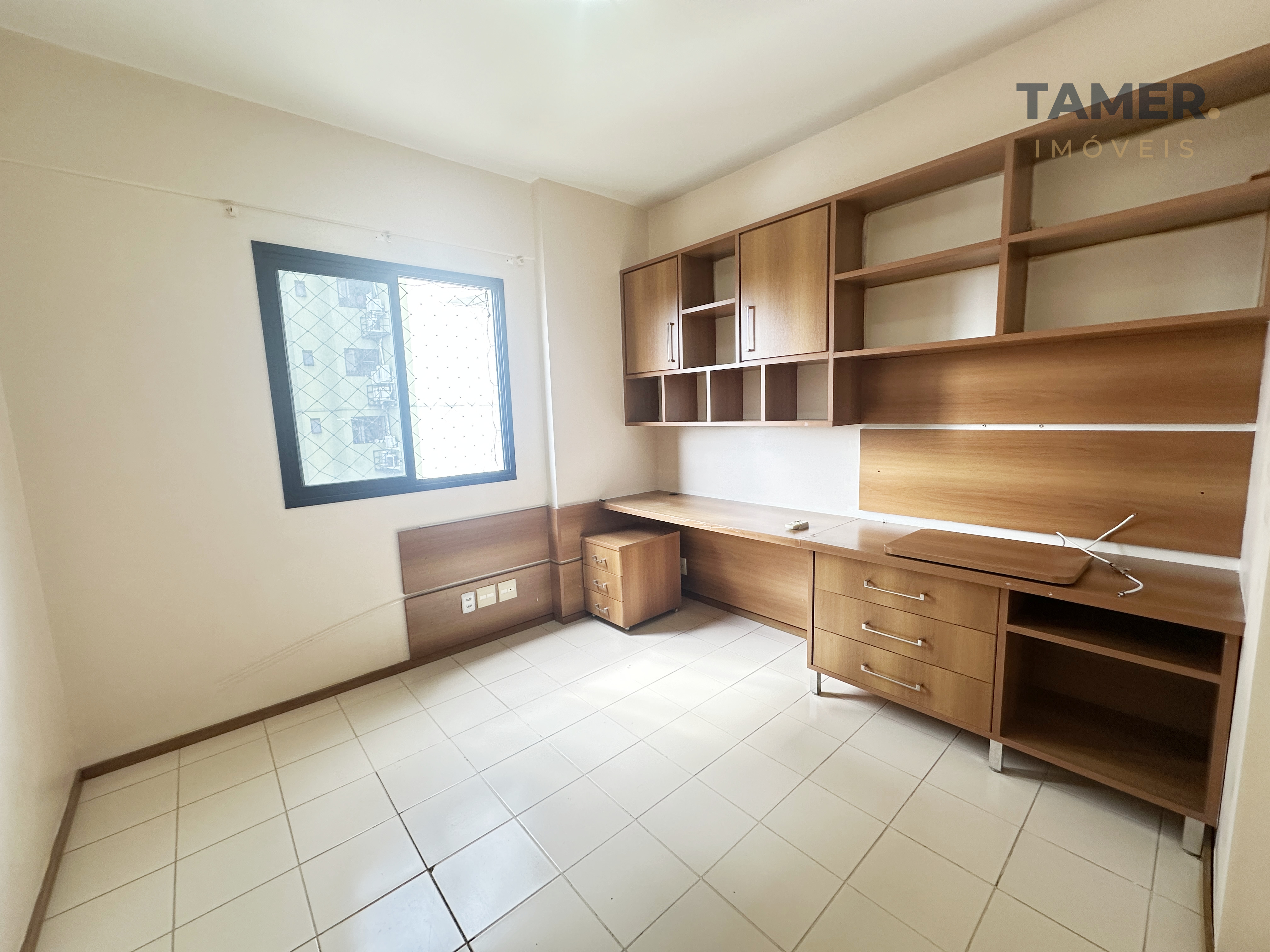 Apartamento com 100m2, 3 quartos, andar médio no Parque Dez (Passeio do Mindu)