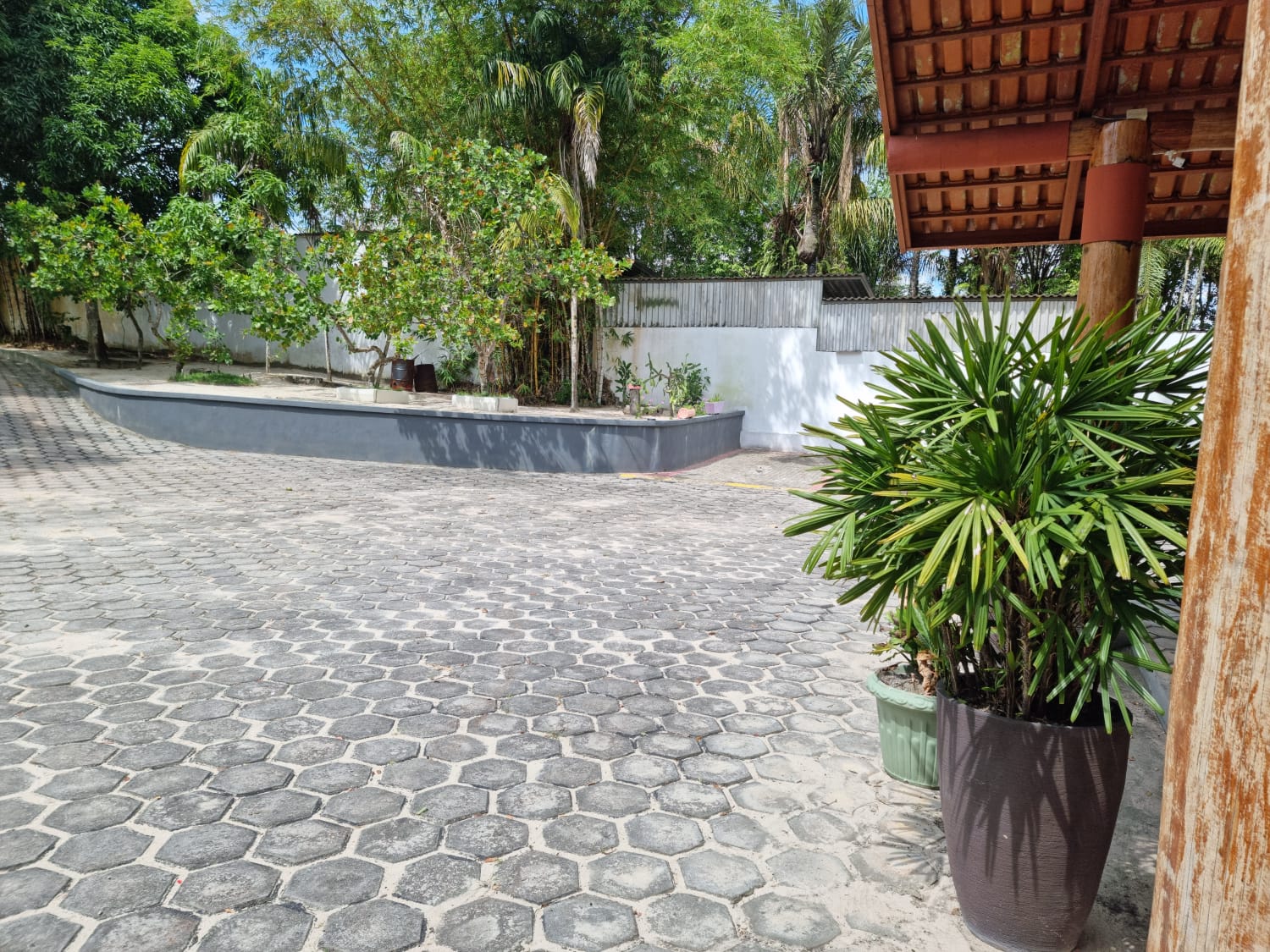  PRAIA DOURADA Casa de Frente para o Rio 