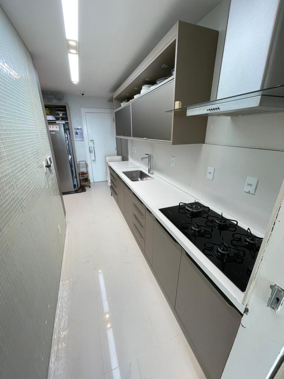 Apartamento 03 suítes no Adrianópolis