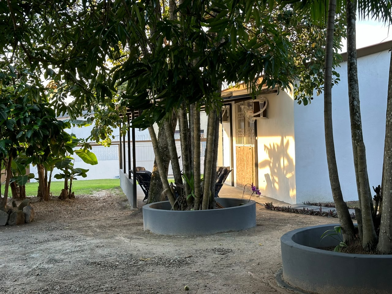 Sala comercial com 11m2 em espaço compartilhado estilo coworking no Aleixo